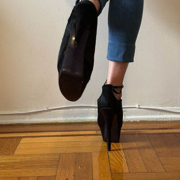 London Trash Candy Black Fur High Heel Platofrms 11us - Picture 6 of 6